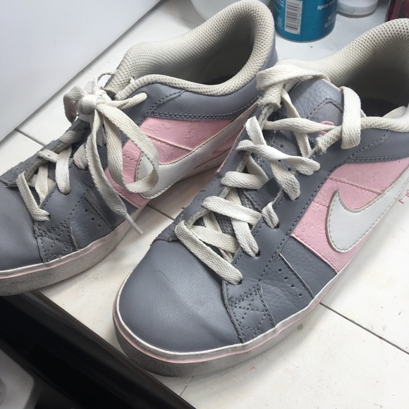 Shoes - Picture 2 of 2